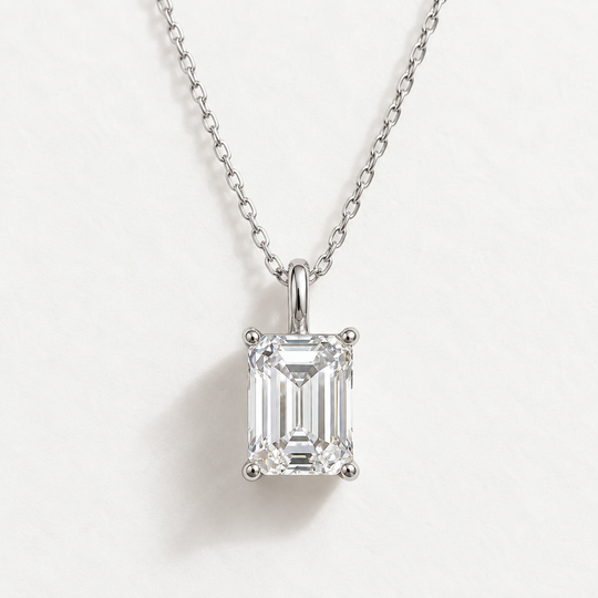 Emerald Solitaire Necklace 2CT