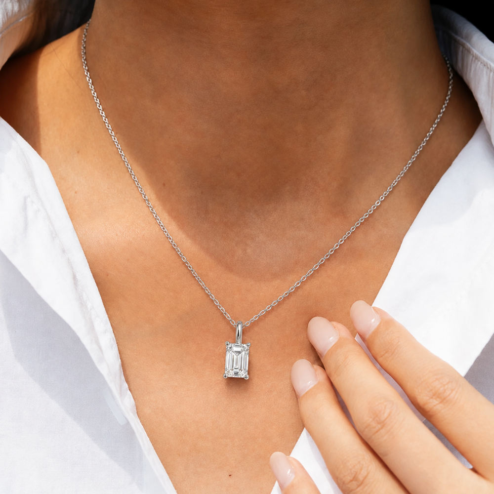 Emerald Solitaire Necklace 2CT
